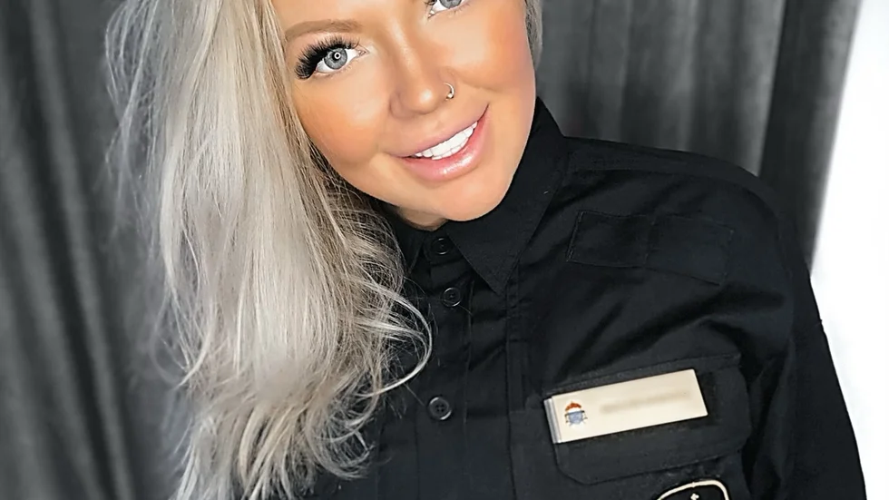 Madeleine Anderssons barndomsdröm är att bli polis. Nu arbetar hon som handläggare på nationella operativa avdelningen inom polisen i Stockholm. 