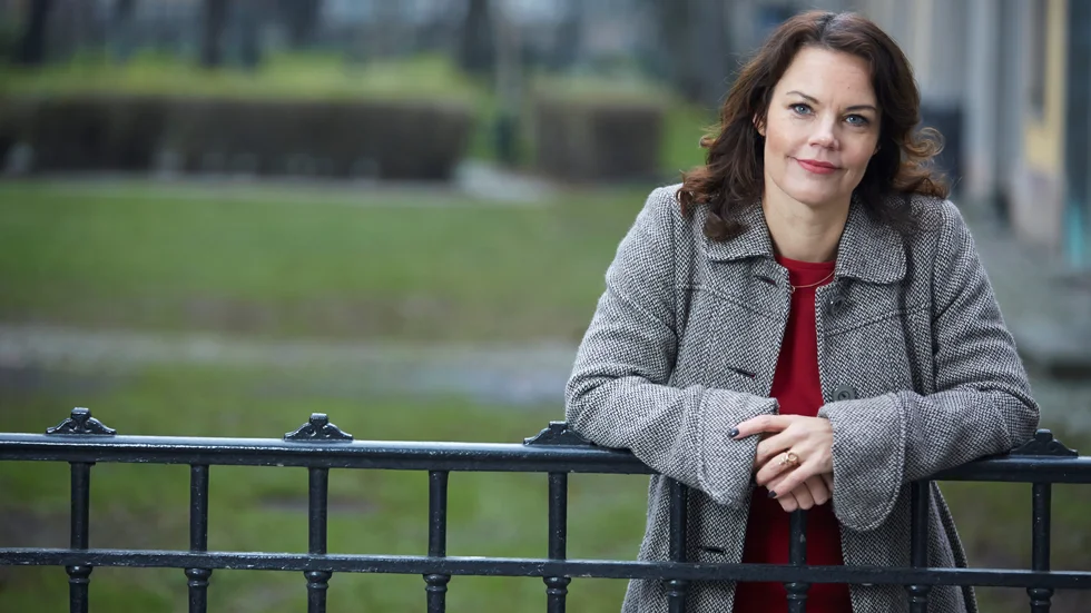 Veronica Palm är uppvuxen i Kisa och har bott i Skäggetorp och Gottfridsberg i Linköping. Nu bor hon i Stockholm, men hennes nya roman utspelar sig delvis i förra hemstaden.