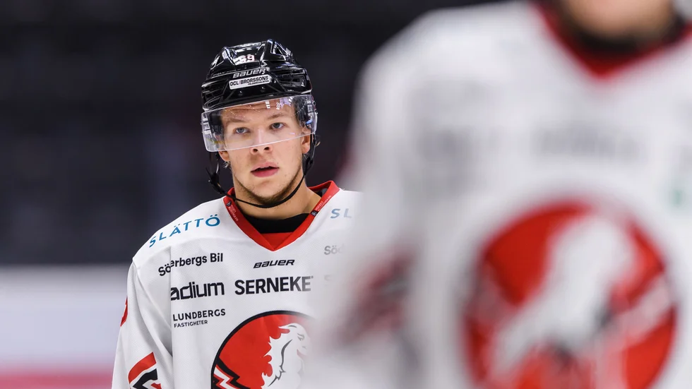 "Luleå Hockey är klubben i mitt hjärta, och att spela hemma i Luleå inför familjen och vännerna är min dröm", säger Kim Johansson.