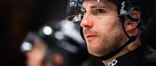 Komarek föll i debuten – mot NHL-profilens lag
