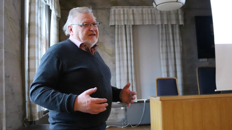 Ulf Holmberg har tillsammans med Olof Andersson Strand och Bruno Vikström kartlagt Piteå stads äldsta befolkning. 