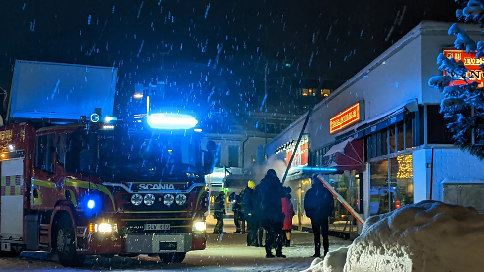 Larmet om branden kom strax före klockan 19.00 på torsdagen.