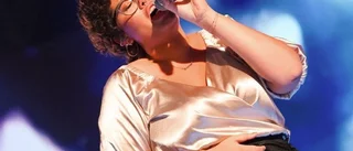 Umeås Maya Arctaedius är vidare i Idol