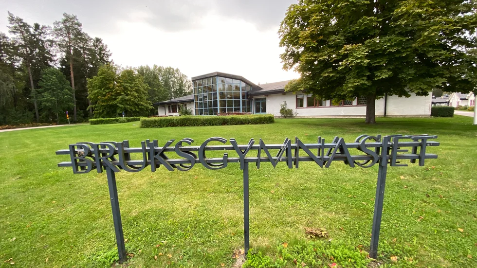 I år söker 45 procent av niorna i Östhammars kommun till Bruksgymnasiets olika program. Tappar den lokala gymnasieskolan för många elever blir det tufft att överleva i längden.