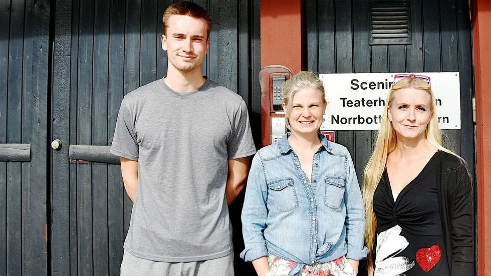 Skådespelaren Ivar Forsling, manusförfattaren Lina Stoltz och regissören Carina Henriksson har tillsammans arbetat fram "Den jag vill vara". 