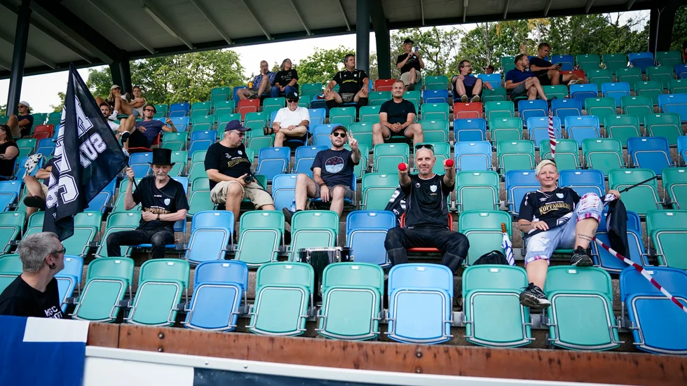 Uefa vill släppa in ett begränsat antal åskådare på Supercupen i september. Här från i helgen när Göteborg släppte in 50 åskådare på Valhalla i damallsvenska hemmamatchen mot Umeå. Arkivbild.