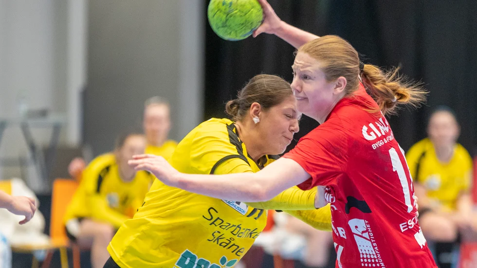 Guif och Josefin Johansson föll med 31–20 mot SHE-laget VästeråsIrsta när de under tisdagen spelade säsongens första träningsmatch.