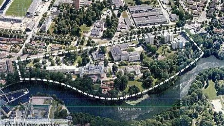 Här, mellan Linköpingsvägen och Strömmen, återfinns området som snart kan stå i tur att förtätas. I övre vänstra hörnet ser vi Nya Parken, i förgrunden till vänster fängelset. Kommunens flygfoto