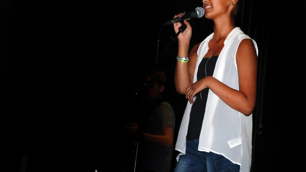 Sandra Kvarsell sjunger i bandet Stonefaces.