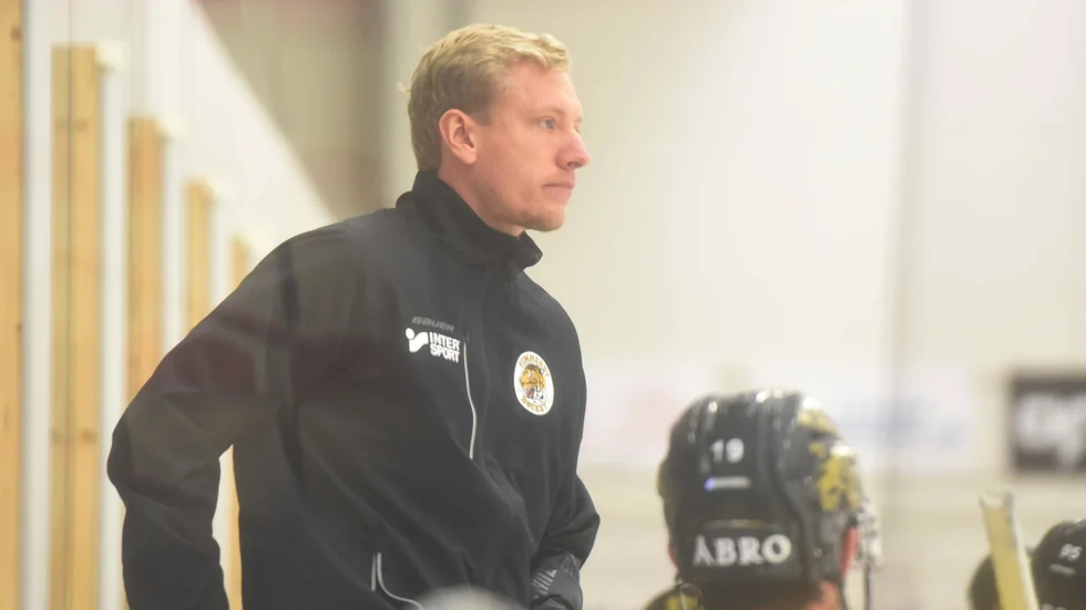 Hampus Sylvegård, tränare Vimmerby Hockey.