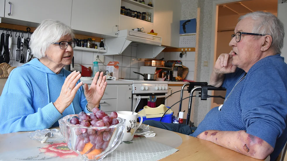 Inger Edman Nilsson vill att den nya ledningen i Region Norrbotten ger förutsättningar för personalen att ge bra vård. Både hon och Torsten Nilsson är eniga om att personalen gör allt den kan, men att förutsättningarna i nuläget är otillräckliga.
