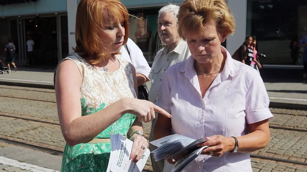 Centern kan. Karin Jonsson från Norrköping är en stark röst för att Annie Lööf och riksdagscentern ska vara beredda att göra upp med en ny Löfvenregering på områden där Sverige och Centern gynnas.