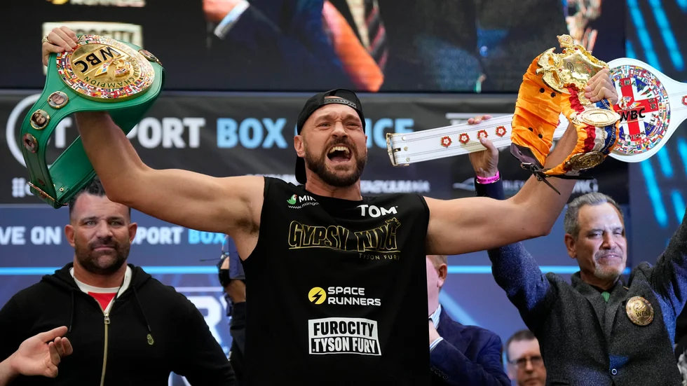 Tyson Fury vill gå en match mot Anthony Joshua om sitt världsmästarbälte och annonserar därmed en återkomst till ringen. Arkivbild.