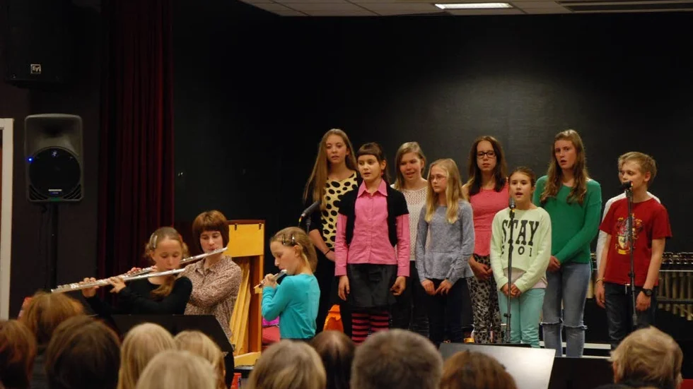 Världens barn. Eleverna på Musikskolan höll i tisdags kväll en konsert för Världens barn.