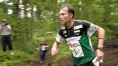 Anders Berg, Linköpings OK drygade ut ledningen i herrarnas elitklass under sista etappen och vann klart före Tomas Hallmén, OK Tisaren.
FOTO: SUSANNE LUNDBÄCK