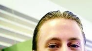 Inne i OKQ8-butiken finns sedan en tid övervakningskameror. Nu väntar också Kristoffer Wingmalm och de övriga i personalen på att länsstyrelsen ska ge grönt ljus för kameror vid kassapumparna.
FOTO: ROBERT SVENSSON