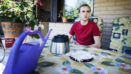 - Man märker att företagen behöver folk. Det var också en anledning till varför jag valde elutbildningen, berättar Daniel Ekberg.