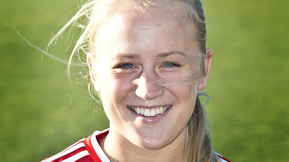 Paulina Hedqvist, mittfältare.