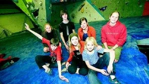 På bilden är laget som var med och tävlade. Bakre raden fr v: Madelene Karlsson, Magnus Sandberg, Tina Magnusson och Maria Karlsson. Främre raden fr v: Ludwig Nyström, Patricia Thärning och Linnéa Källström Sandberg. Foto: Niclas Sandberg