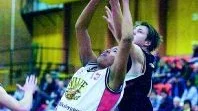 Nubf gav allt i matchen mot Riga men fick ge sig med 45-40. Foto: Anita Kjellberg