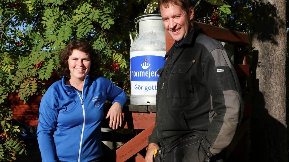 BIOGAS. Ulla och Anders Bergström driver Algots gård i Svensbyn och är besvikna över beslutet att inte stasa på biogas. (Arkivbild)
