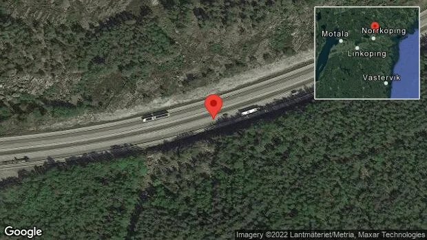 Långsamt fordon på vägen stör trafiken