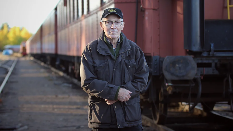Lars Lindström är trafikchef på Arvidsjaurs järnvägsförening och en av få som jobbar med ånglokstrafiken. Vandaliseringen tror han är slutet på den eran. "Vi har nog med att klara av verksamheten i vanliga fall."