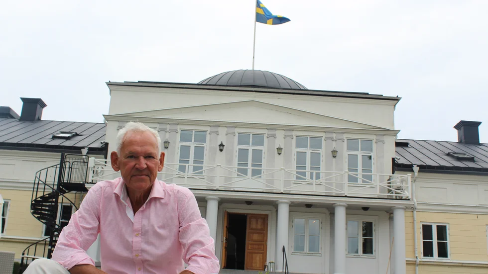 Per Johansson gläds åt planerna som finns för Gränsö och att Västerviksbor fortsätter hitta ut till slottsmiljön även för dagliga utflykter: ”Roligaste dagen på året är midsommarafton då det kommer 3000 personer som använder platsen och njuter och kopplar av." 
