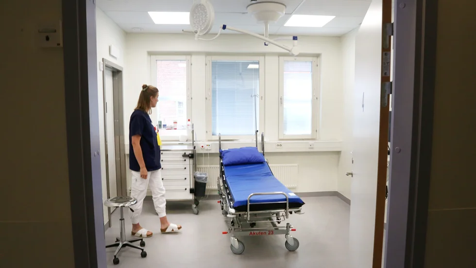 Patienter med frakturer gipsas, medan andra kan behöva operation.