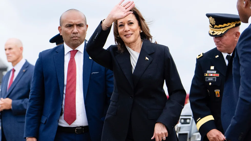 USA:s vicepresident Kamala Harris anländer till Delaware.