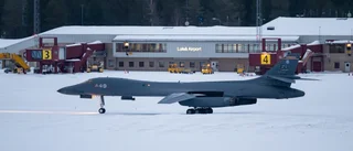 Se: Här landar de amerikanska bombplanen i Luleå