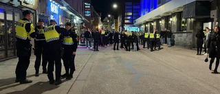 Tumult på Ågatan – flera poliser var på plats
