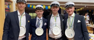 Studenterna efter lärarens show: "Höll på att fälla en tår"