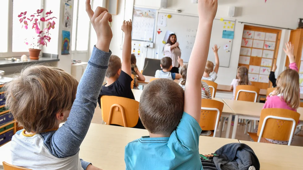 
 Ämnet skräck-matte fortsätter, skriver Gotlänningens ledarskribent och undrar hur besparingsuträkningen ser ut. Hur ska det inte gå ut över barnen att ett underskott på över 22 miljoner skvalpar kvar sedan 2024?