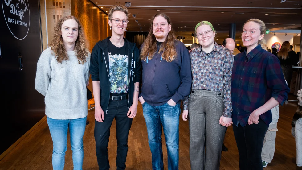 Nora Lillé, Jakob Lundeborg, Robert Gran, Jennifer Olsson och Maja Hoffman ska för första gången gå och uppleva Luleå symfoniorkester. Det är tv-spelsmusiken som lockar. ”Och musiken överhuvudtaget. Vi är lite kulturnissar eftersom vi är med i studentspexföreningen”, förklarar Jakob Lundeborg.