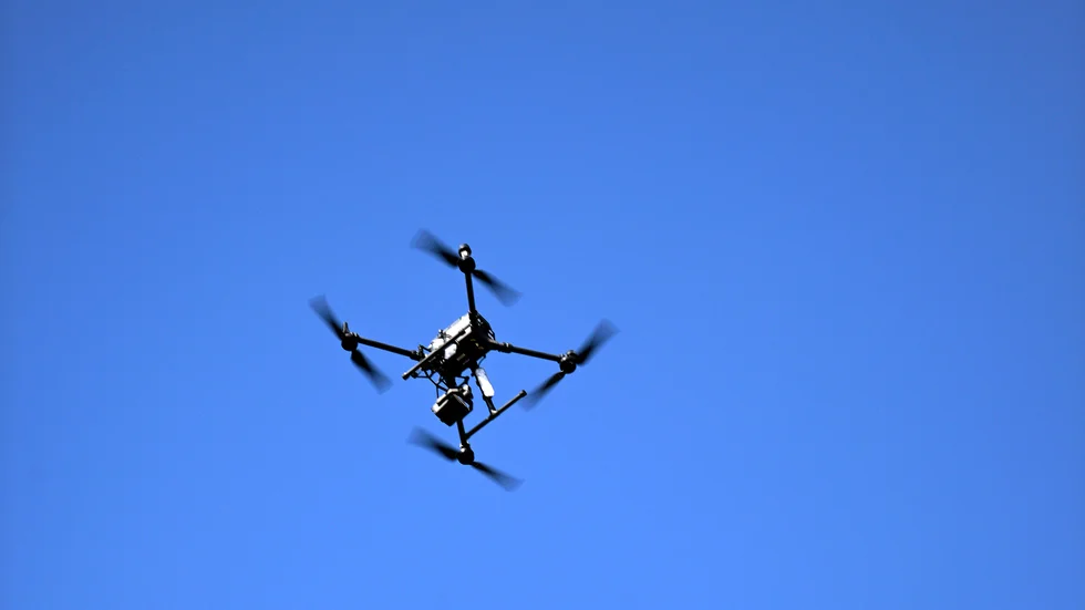 Strängnäsbon flög drönare med 0,69 promille i blodet. Därför döms han för flygfylleri.
