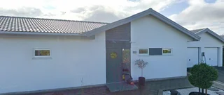 Nya ägare till villa i Vadstena - prislappen: 4 695 000 kronor