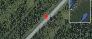 Stopp på E10 på grund av trafikolycka med en lastbil och en personbil