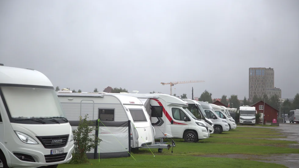 Hårt tryck av norska husbilar på Västra Kajens camping. 