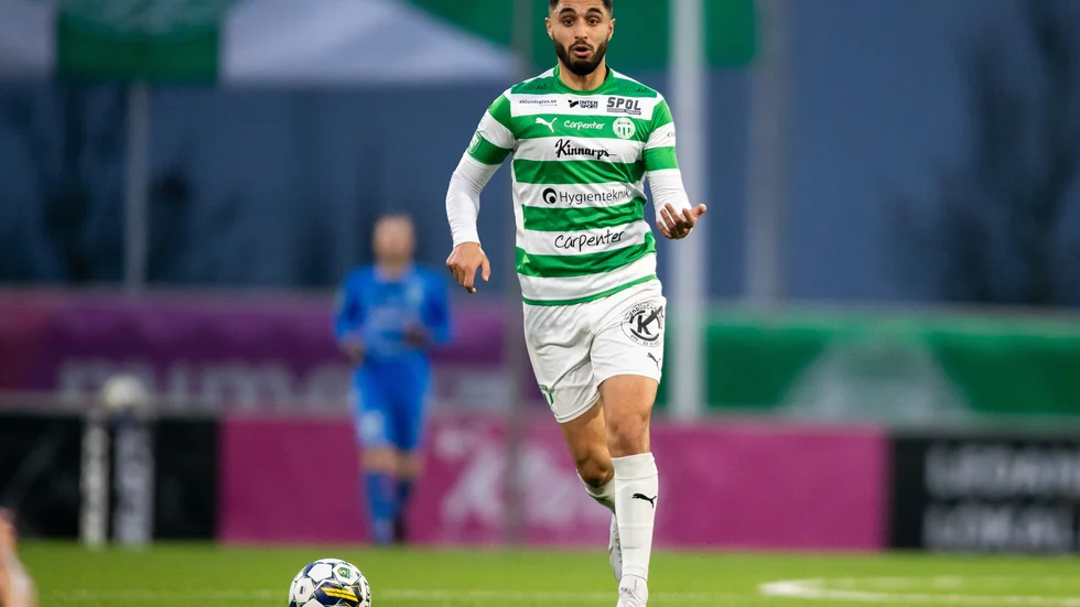 Umit Aras som fått sin fotbollsfostran i Uppsalafotbollen missar resten av säsongen i allsvenska Västerås SK. En knäskada sätter stopp för spel.