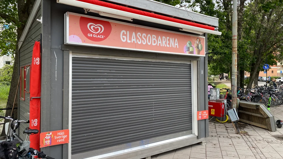 Glasskiosken som den ser ut i dag. Verksamheten drivs av en ny entreprenör. 