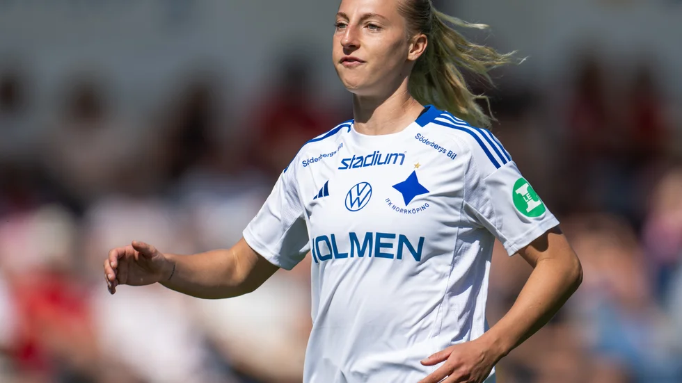 Samantha Cary var en av de IFK-spelare som utmärkte sig mest under den första halvlek där de hotade om kvittering.