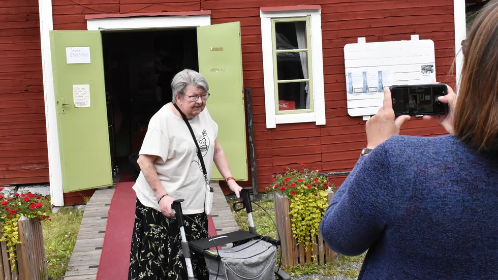 Eivor Jonsson, 82, bor numera i Skellefteå. Men Sagabiografen i Adak ligger henne fortfarande varmt om hjärtat och hon kommer att besöka filmfestivalen under alla tre dagarna.
