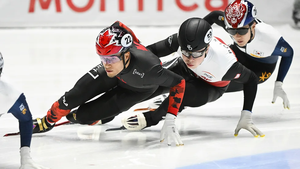 Short track är hasighetsåkning på hockeyrink.
