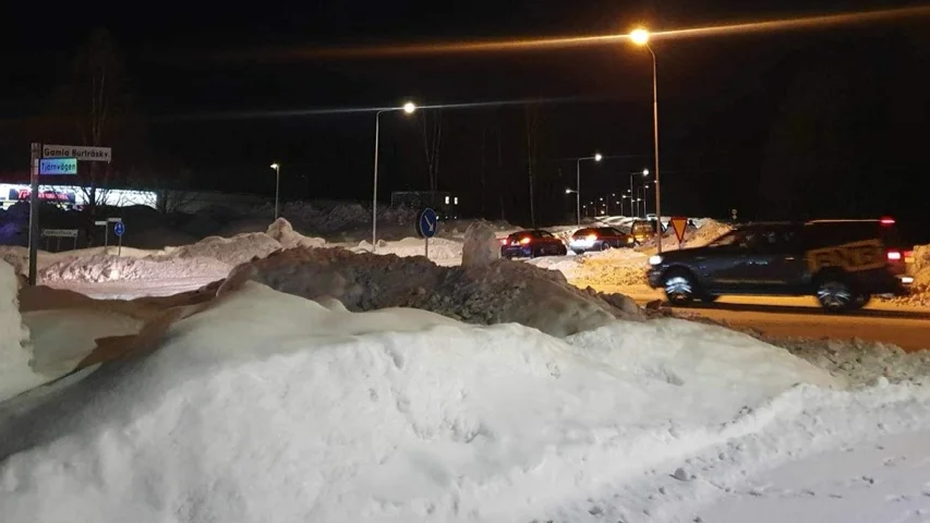 Olyckan inträffade vid 06.30 på måndagsmorgonen.