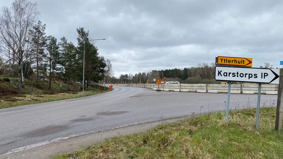 På Vassbäcksvägen kommer man att stänga av för trafik, förutom för dem som behöver åka till och från sin fastighet.