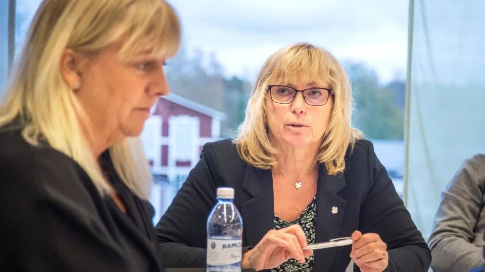 Meit Fohlin (S) regionstyrelsens ordförande och Eva Nypelius (C), oppositionsråd.
