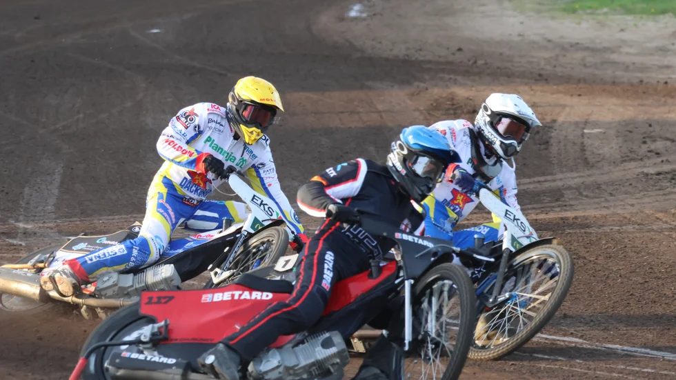 Dackarna var steget bakom Indianerna och förlorade säsongens andra match.