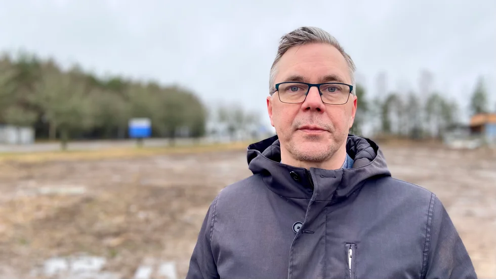 Johan Söderberg (S) behöver lyssna på personalen, tycker dagens insändarskribent. 