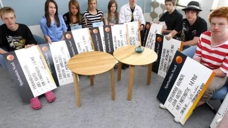 Här har ni vinnarna i den tionde upplagan av kommunmästerskapen i matematik: Joel Groth, Josefine Sundström, Klara Grahn, Anna Ek, Beatrice Norén, Viktor Nyström, Alexander Granlund, Johannes Grönlund och John Groth.